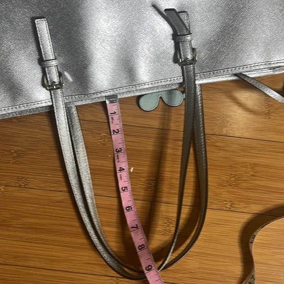 EUC authentic Michael Kors Metallic silver shoulder bag tote travel texture rare - Picture 12 of 13
